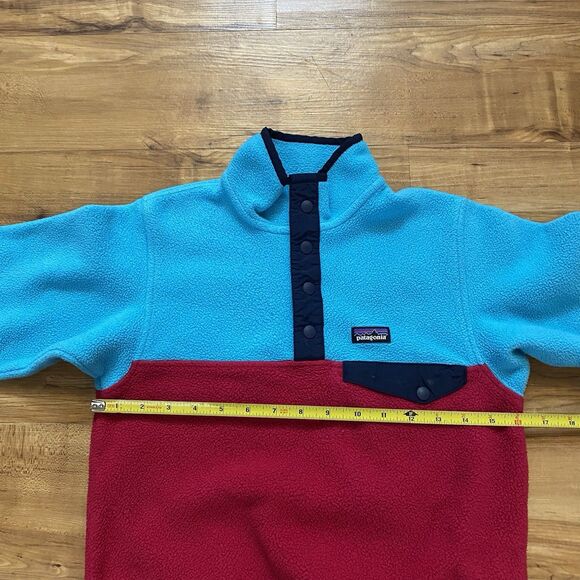 Patagonia Girl’s 10 M Synchilla Pullover T-Snap Fleece Blue Red Outdoor Hike Ski - Picture 15 of 16